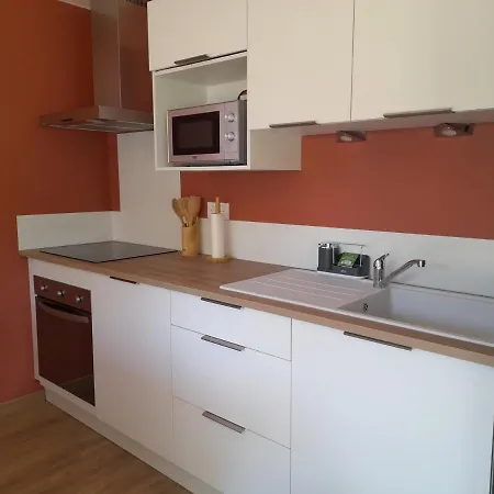 Шале Du Petit Pommier *